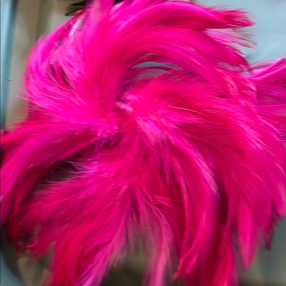 Elegant Feather and Rhinestone Accessory Set - Picture 2 of 8